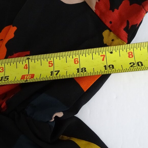 Shein Curve Women Size OXL 12 Black Abstract V-Neck Top Elastic Waist  Short Slv - Picture 6 of 10